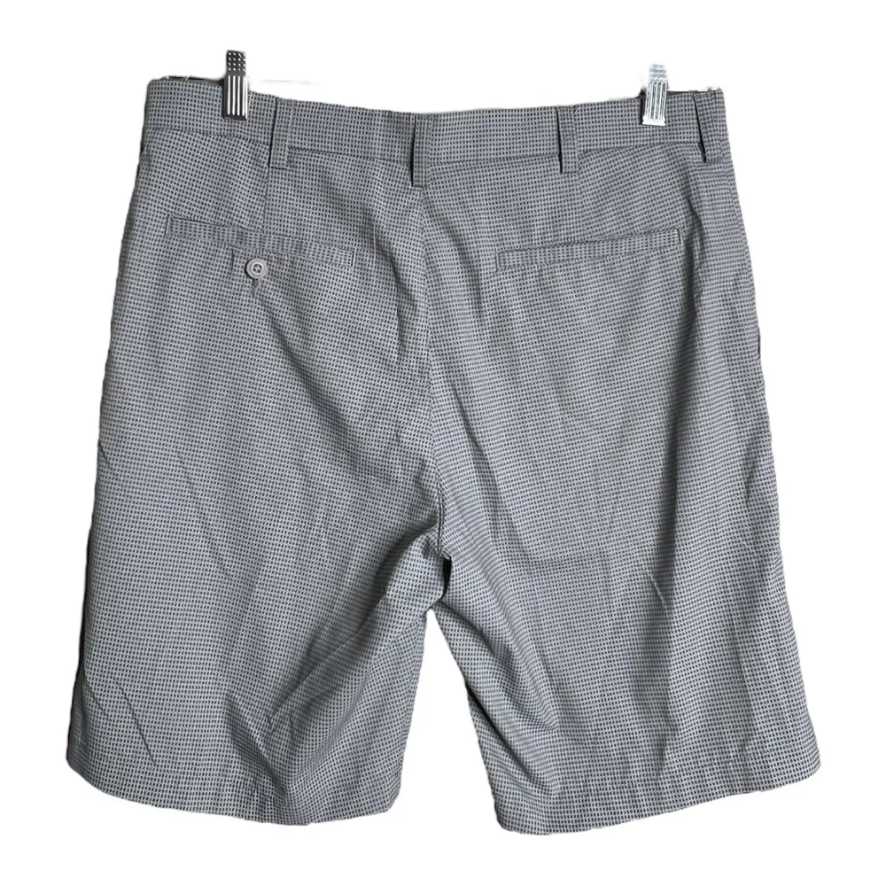 PGA Tour Shorts Mens 34 Gray White Check Plaid‎ Preppy Casual Golf Sportswear